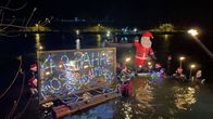 ADVENT LIVE – Fackelschwimmer.