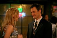 How I Met Your Mother – Randy (Will Forte, r.) freut sich darauf, Barneys Co-Pilot beim "Frauen-klar-machen" zu werden ...