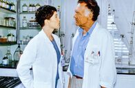 Klinik unter Palmen – Anja Kruse (DDr. Andrea Kaltenbach), Klausjürgen Wussow (Dr. Frank Hofmann).