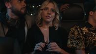 The Other Two – Brooke Dubek (Heléne Yorke)