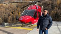 Einstein – Moderator Tobias Müller vor einem Helikopter Copyright: SRF