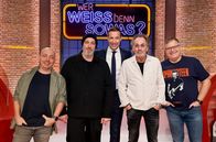 Wer weiß denn sowas? – moderator und Fernsehproduzent Hugo Egon Balder (2.v.r.).