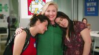 Broad City – v.li.: Ilana Wexler (Ilana Glazer), Hillary Clinton, Abbi Abrams (Abbi Jacobson)
