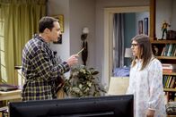 The Big Bang Theory – Sheldon (Jim Parsons, l.); Amy (Mayim Bialik)