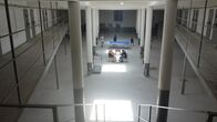Überleben hinter Gittern – Innerhalb der einzelnen Blöcke des Gefängnisses von Armawir herrscht ein offenes Konzept.