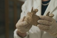 Cold Case – Der Kieferabdruck des ermordeten Giuliano de' Medici ist hochinteressant: Er zeigt nicht nur die Verletzung am Kiefer, die während des Attentats verursacht wurde. Er gibt uns auch interessante Einblicke in seinen Gesundheitszustand.
