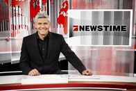 Newstime – "NEWS TIME" wird unter anderem von Michael Marx präsentiert.
