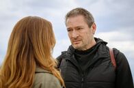 Sturm der Liebe – Christoph (Dieter Bach, r.) und Alexandra (Daniela Kiefer, l.) sprechen sich aus.
