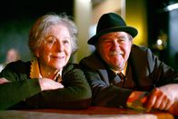 Oben ohne – Bibiana Zeller (Hilde), Ernst Konarek (Otto Schratt).