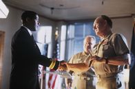 Crimson Tide - In tiefster Gefahr – V.l.: Ron Hunter (Denzel Washington), COB (George Dzundza) und Kapitän Frank Ramsey (Gene Hackman)