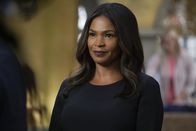 Navy CIS: L.A. – Dass Callen ihr nichts über seinen kompromittierten Decknamen erzählt, verärgert Mosley (Nia Long) sehr und sie setzt daraufhin seinen Kollegen Sam als Undercover-Ermittler ein - eine richtige Entscheidung?