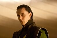 Thor – Mit Glück und Geschick schafft es Loki (Tom Hiddleston) auf den Thron von Asgard und ein dunkles Kapitel beginnt ...