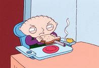 Family Guy – (4. Staffel) - Mit seinen Eltern brabbelt Stewie in Babysprache, aber die Zuschauer verstehen ihn als das Mutter hassende Mastermind, das er ist ...