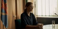 Infiniti – Nach dem Vorfall auf der ISS wird die französische Astronautin Anna Zarathi (Céline Sallette) von der Delegationskommission des Kosmodroms Baikonur befragt. Denn, ohne es zu wissen, ist auch sie in den Vorfall verwickelt.