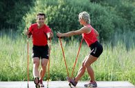 Tele-Gym – Nordic Walking mit Peter Schlickenrieder.
