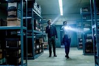 MacGyver – Lucas Till (Angus MacGyver), Levy Tran (Desi Nguyen).