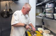 Küchen der Welt – Chefkoch Paul Wedgwood serviert eine rustikale Variante des Klassikers Haggis.
