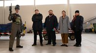 Check Check – (v.l.n.r.) Harald Armbruster (Jan Georg Schütte); Jan Rothe (Klaas Heufer-Umlauf); Ertu Karahanci (Kailas Mahadevan); Sabine Grünberg (Doris Golpashin); Ingrid Fink (Petra Kleinert)