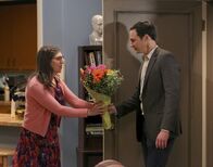 The Big Bang Theory – Ein ganz besonderer Moment für Sheldon (Jim Parsons, r.) und Amy (Mayim Bialik, l.) ...
