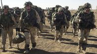 Inside NATO – US-Soldaten sollen nach den Anschlägen des 11. September 2001 Afghanistan von den radikalislamischen Taliban befreien, unter Unterstützung von NATO-Truppen.