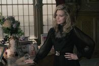 Dark Shadows – Elizabeth Collins Stoddard (Michelle Pfeiffer)