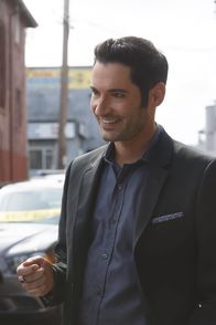 Lucifer – Während Lucifer (Tom Ellis) versucht, mehr wie Dan zu sein, macht Chloe erstaunliche Entdeckungen den Mord an ihrem Vater betreffend ...
