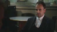Elementary – Mit hervorragender Auffassungsgabe versucht Sherlock Holmes (Jonny Lee Miller) seinen aktuellen Fall zu lösen ...
