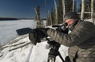 Alaska - Im Land der Bären – Kameramann John Brown filmt bei Minustemperaturen in Süd-Zentral-Alaska.