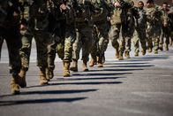 Inside NATO – US-amerikanische Soldaten werden am 2. März 2022 nach Deutschland verlegt, um die NATO-Verbündeten zu unterstützen und russische Aggressionen abzuschrecken.