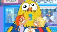 Power Sisters – Nat und Lulu machen Selfies mit Super Piou-Piou, nicht ahnend, dass Marine sich darin versteckt.
