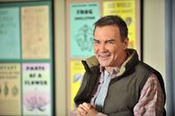 The Middle – Als Brick auf der Suche nach einem besonderen Freund ist, der ihn zum "Special Friends Day" begleitet, bietet sich sein Onkel Rusty (Norm MacDonald) an. Doch der verpasst das Treffen. Währenddessen proben Frankie und Sue für eine Musicalaufführung ...