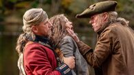 Outlander - Die Highland-Saga – Brutale Rache: Gerald Tyler als Arvin Hodgepile, Caitriona Balfe als Claire Randall, Ned Dennehy als Lionel Brown