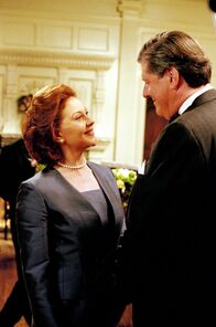 Gilmore Girls – Kelly Bishop (Emily Gilmore), Edward Herrmann (Richard Gilmore).