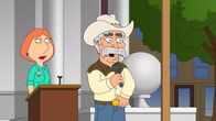 Family Guy – Lois Griffin (l.); Wild West (r.)