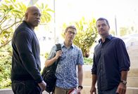 Navy CIS: L.A. – L-R: Sam Hanna (LL COOL J), Eric Beale (Barrett Foa) und G. Callen (Chris O'Donnell)