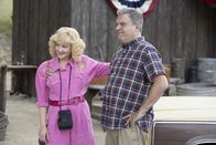 The Goldbergs – L-R: Beverly Goldberg (Wendi McLendon-Covey) and Murray Goldberg (Jeff Garlin)