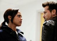 Chicago Fire – Sie macht sich Sorgen um ihn: Monica Raymund als Gabriela Dawson, Jon Seda als Antonio Dawson (Copyright SRF/NBC Universal)