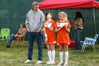 The Middle – (v.l.n.r.) Mike Heck (Neil Flynn); Sue Heck (Eden Sher); April (Evie Thompson)