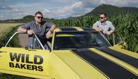 Brotzeit – Die Wildbakers Johannes Hirth (li.) und Jörg Schmid (re.) erkunden Brotlandschaften im Südwesten.