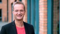 STUDIO 3 - Live aus Babelsberg – RUNDFUNK BERLIN-BRANDENBURG Ein Gast, spannende Geschichten, 45 Minuten: In â€žSTUDIO 3 â€“ Live aus Babelsbergâ€œ erzÃ¤hlen Prominente aus Schauspiel, Musik, Kultur und Sport, aber auch Alltagshelden aus Berlin und Brandenburg, Expertinnen und Experten ihre interessanten Lebensgeschichten - authentisch und mitten ins Herz. Dazu zeigen bewegende und unterhaltsame Filme, worÃ¼ber in der Region gesprochen wird. Die erste Woche von â€žSTUDIO 3 - Live aus Babelsbergâ€œ moderiert Janna Falkenstein, im wÃ¶chentlichen Wechsel folgen Jafaar Abdul Karim, Christian MatthÃ