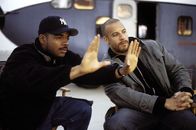 Extreme Rage – Regisseur F. Gary Gray, l. erteilt letzte Regieanweisungen an seinen Hauptdarsteller Vin Diesel, r.