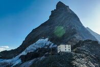 Hoch hinaus – SRF DOK-Serie Hoch hinaus Die Schweiz über 3000 Metern Folge 4 Die Hörnlihütte am Fuss des Matterhorns 2022