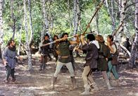 Der feurige Pfeil der Rache – Robin Hood und seine Getreuen kämpfen im Wald von Sherwood für die Rechte des rechtmäßigen englischen Königs Richard Löwenherz.