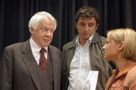 SOKO Kitzbühel – (v.li.) Peter Lodynski (Stefan Steinkeller), Hans Sigl (Andreas Blitz), Kristina Sprenger (Karin Kofler).