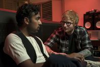 Yesterday – Tipps vom Meister, v.li.: Himesh Patel als Jack Malik und Ed Sheeran als Ed Sheeran