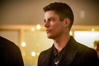 The Flash – Barry (Grant Gustin)