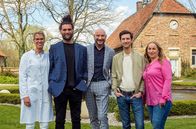 Haustierprofis – SÃœDWESTRUNDFUNK Die Haustierprofis - 15 Folgen ab 12. Juni 2023 v. li.: FachtierÃ¤rztin fÃ¼r Kleintiere Dr. Tanja PollmÃ¼ller genannt â€žDoc Pollyâ€œ, Hundecoach und Verhaltenstherapeut Masih Samin, Moderator und Tierfreund Ralph Morgenstern, Tierarzt und YouTuber Dr. Karim Montasser und Katzentherapeutin Birga Dexel. Â