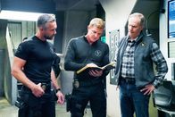 S.W.A.T. – (v.li.) Jay Harrington (David Kay), Kenny Johnson (Dominique Luca), Michael O'Neill (Carl Luca). Foto: ORF/Sony Pictures/CBS/Bill Inoshita. Veröffentlichung honorarfrei nur für redaktionelle Berichterstattung in Sendungszusammenhang und mit Copyrightangabe. Kontakt: foto@orf.at