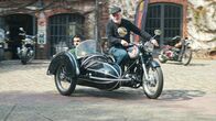 Das war dann mal weg – Motorradschrauber Stefan Klinkenberg auf Spritztour mit seinem Motorrad mit Beiwagen.