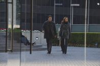 Castle – Ein neuer Fall wartet auf Beckett (Stana Katic, r.) und Castle (Nathan Fillion, l.) ...